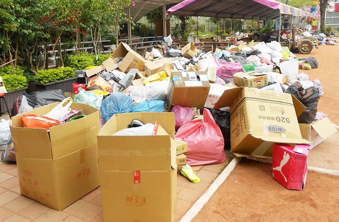 雷科參與舊鞋救命計畫，全員熱情捐贈。