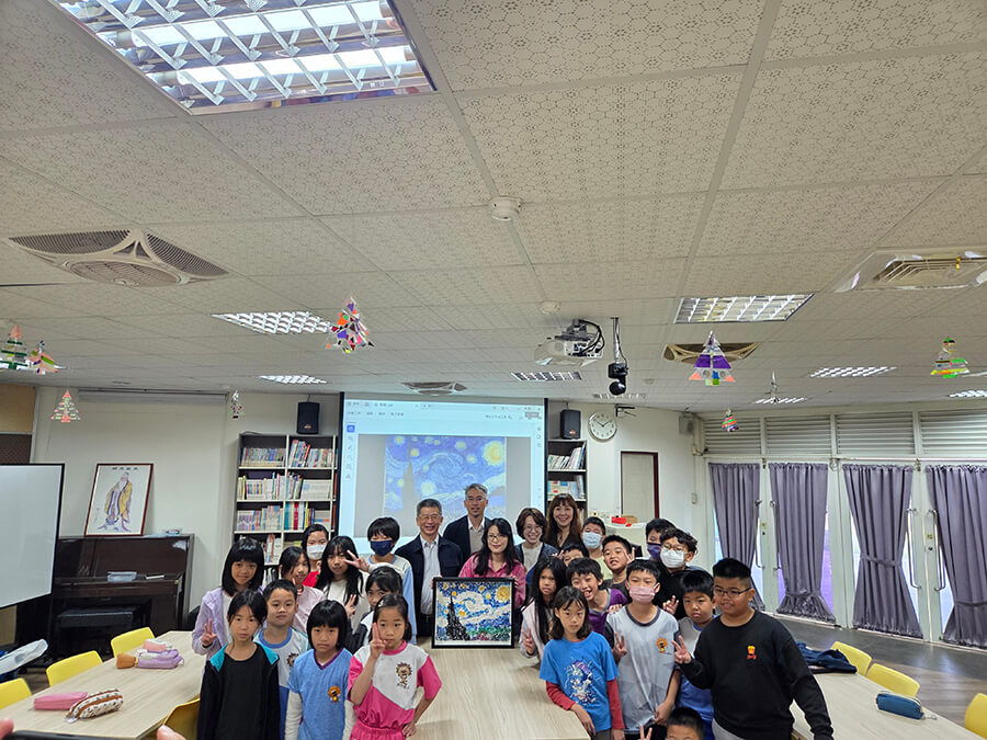 永續種子萌芽！獅甲國小學童攜手創作海廢藝術《星夜》。